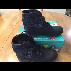 Kids bootie size 3
